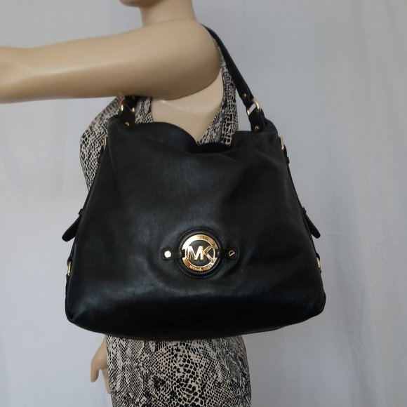 MICHAEL Michael Kors Handbags - MICHAEL MICHAEL KORS BLACK LEATHER HOBO SHOULDER